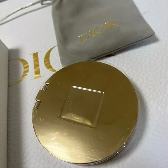 Dior Novelty Limited Edition Compact Mirror - Picture 4 of 5